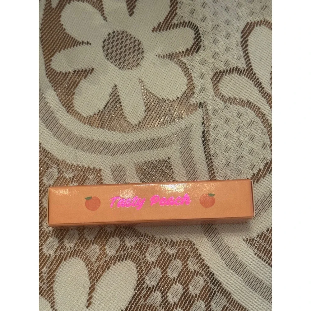 I Heart Revolution Tasty Peach Lip Oil Peachy Keen Softly Tinted Scented 6ml